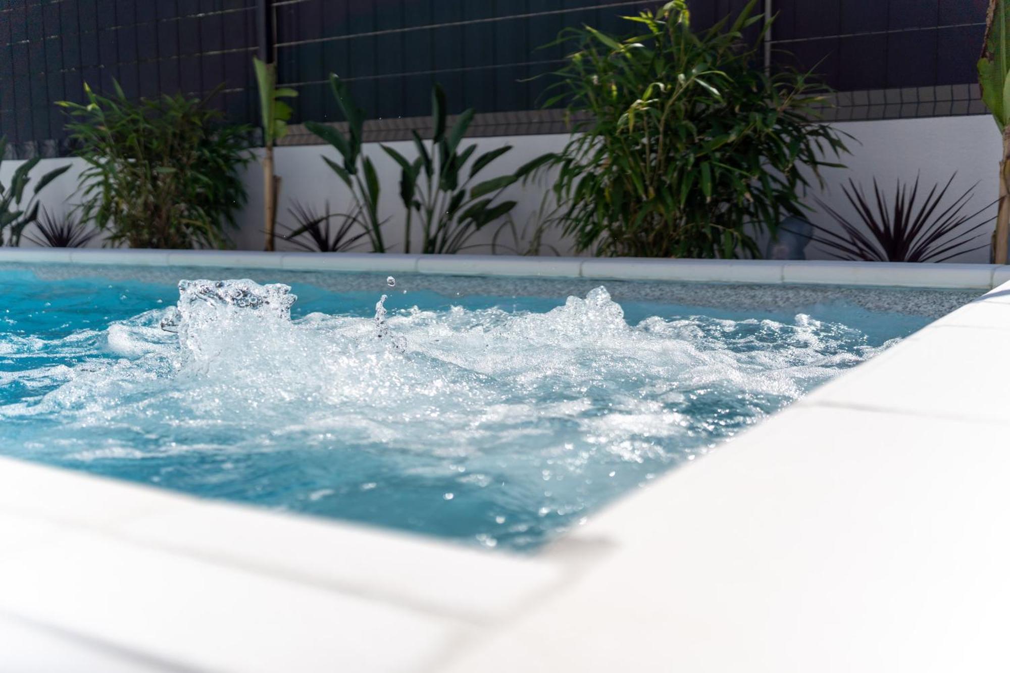 Bernie Apartments With A Pool زادار المظهر الخارجي الصورة