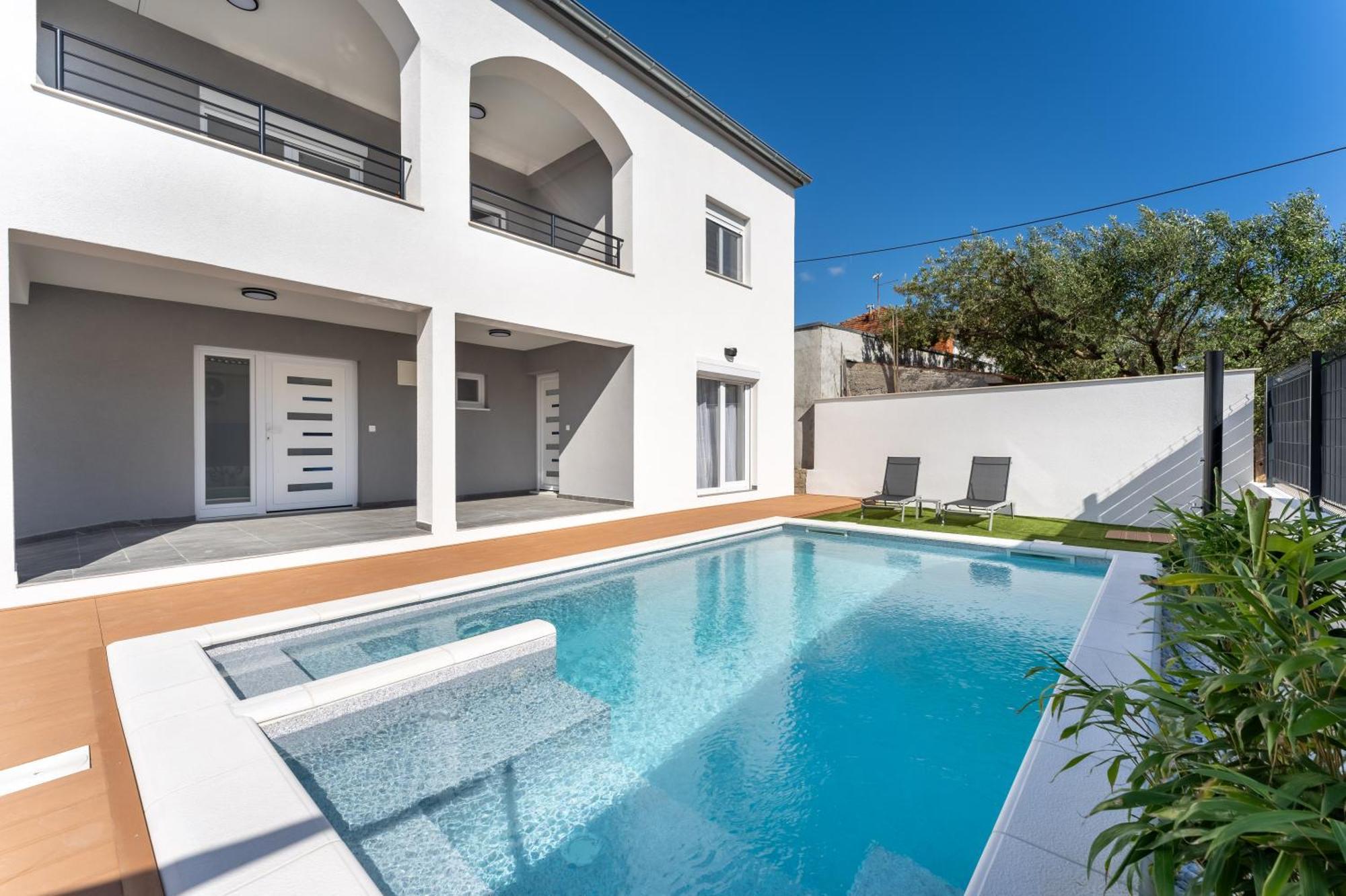 Bernie Apartments With A Pool زادار المظهر الخارجي الصورة