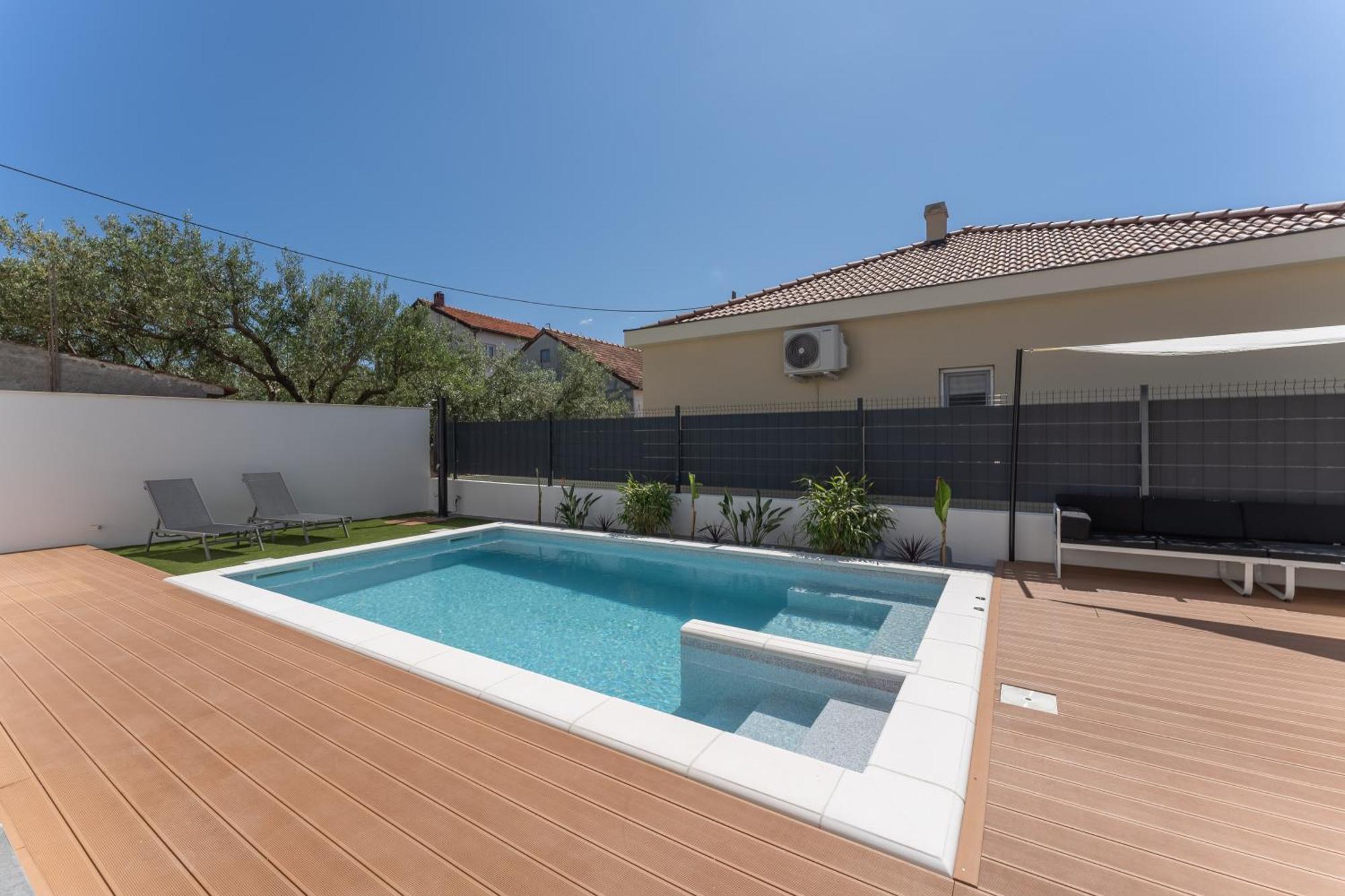 Bernie Apartments With A Pool زادار المظهر الخارجي الصورة
